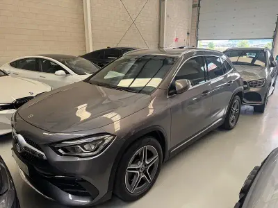 Usado Mercedes GLA200 150 CV (110 kW) 2022 Gris / plata SUV