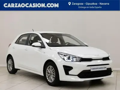 Usado Kia Rio 84 CV (61 kW) 2022 Blanco Berlina