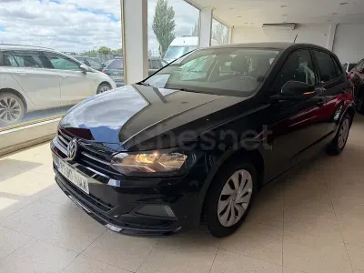 Usado VW Polo Advance 95 CV (69 kW) 2019 Negro Utilitario
