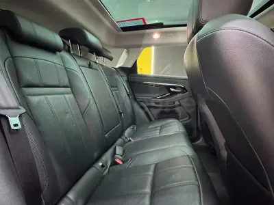 Usado Land Rover Range Rover evoque R-Dynamic 150 CV (110 kW) 2019 Rojo SUV