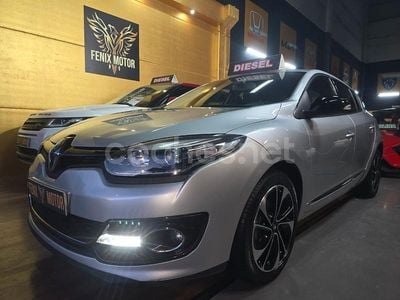 Gris / plata Usado 2015 Renault Mégane Bose Edition Berlina | 8990 € (Precio justo)