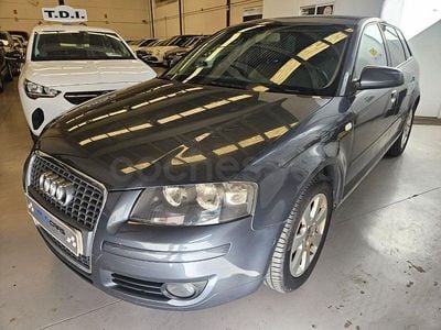 Usado Audi A3 Attraction 140 CV (102 kW) 2005 Gris / plata Utilitario