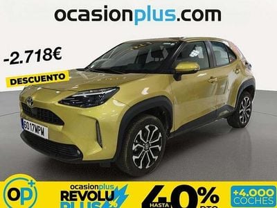 Usado Toyota Yaris Cross Active 116 CV (85 kW) 2024 Amarillo SUV