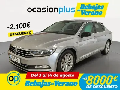 Usado VW Passat Advance 150 CV (110 kW) 2019 Gris / plata Berlina