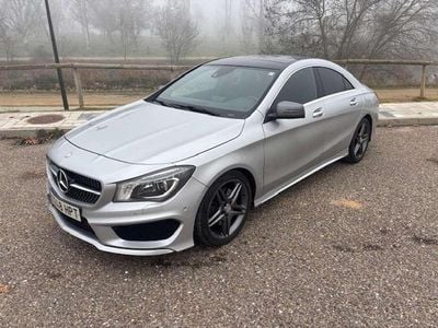 Usado Mercedes CLA220 AMG line 170 CV (125 kW) 2013 Gris Berlina