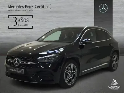Usado Mercedes GLA200 AMG line 150 CV (110 kW) 2024 Negro SUV