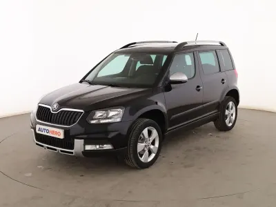 Usado Skoda Yeti 110 CV (80 kW) 2015 Negro SUV