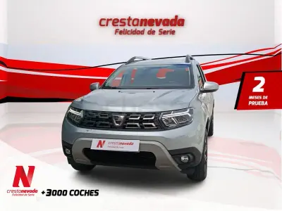 Usado Dacia Duster Prestige 100 CV (73 kW) 2021 Gris / plata SUV