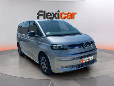 Usado VW Multivan Life 218 CV (160 kW) 2022 Gris Monovolumen