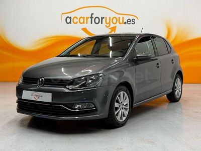 Usado VW Polo Advance 90 CV (66 kW) 2017 Gris / plata Berlina