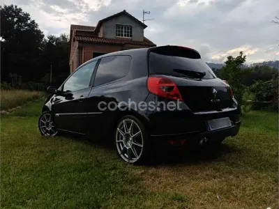 Usado Renault Clio II Exception 140 CV (102 kW) 2007 Negro Berlina