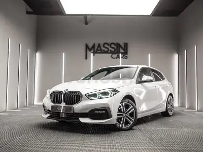 Usado BMW 118 Sport Line 150 CV (110 kW) 2022 Blanco Berlina