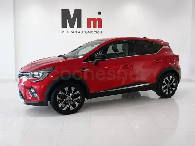 Usado Renault Captur Techno 145 CV (106 kW) 2023 Rojo SUV