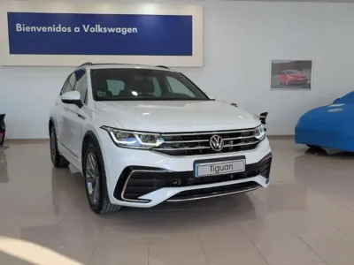 Usado VW Tiguan R-line 150 CV (110 kW) 2022 Blanco SUV