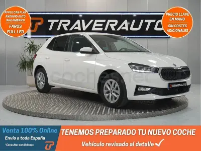 Usado Skoda Fabia Selection 95 CV (69 kW) 2024 Blanco Utilitario