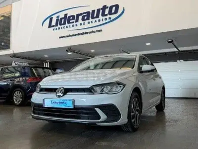 Usado VW Polo Life 95 CV (69 kW) 2022 Beige Utilitario