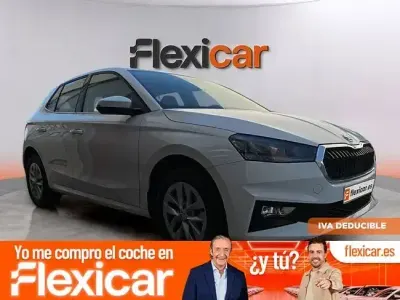 Usado Skoda Fabia Selection 95 CV (69 kW) 2023 Blanco Utilitario