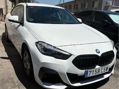 Usado BMW 218 150 CV (110 kW) 2021 Blanco Familiar