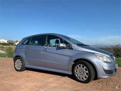 Mercedes B180