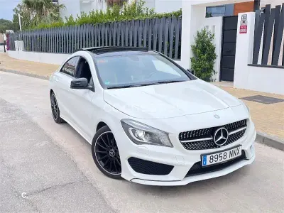 Usado Mercedes CLA200 AMG line 156 CV (114 kW) 2014 Blanco Coupe