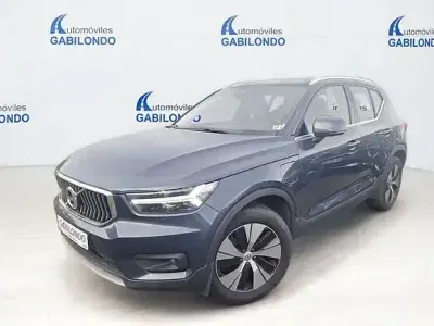 Usado Volvo XC40 Core 211 CV (155 kW) 2023 Azul SUV