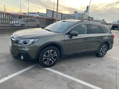 Usado Subaru Outback Sport 175 CV (128 kW) 2021 Verde Familiar