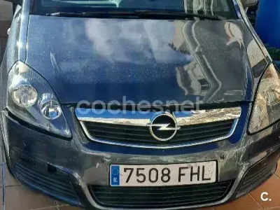 Usado Opel Zafira Enjoy 120 CV (88 kW) 2006 Azul Monovolumen
