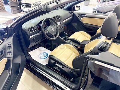 Usado VW Golf Cabriolet 160 CV (117 kW) 2012 Negro Descapotable