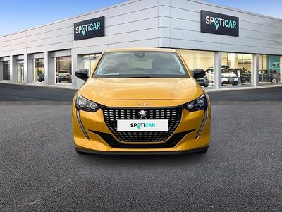 Usado Peugeot 208 Active 75 CV (55 kW) 2022 Dorado Utilitario