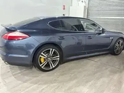 Usado Porsche Panamera 4S 400 CV (294 kW) 2010 Azul Utilitario