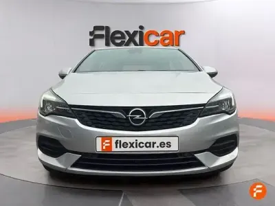 Usado Opel Astra Elegance 145 CV (106 kW) 2020 Gris Berlina