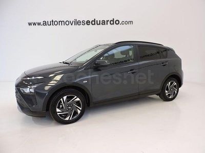 Usado Hyundai Bayon 100 CV (73 kW) 2022 Gris / plata SUV