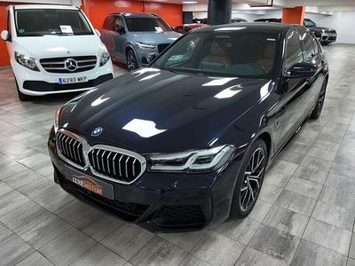 Azul Usado 2022 BMW 545e M Sport Berlina | 46.990 €