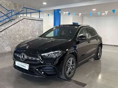 Usado Mercedes GLA200 163 CV (119 kW) 2024 Negro SUV