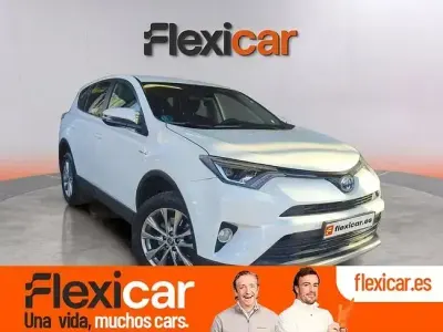 Usado Toyota RAV4 Hybrid Advance 197 CV (144 kW) 2018 Blanco SUV