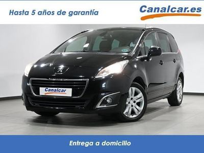 Usado Peugeot 5008 Style 120 CV (88 kW) 2016 Negro Monovolumen