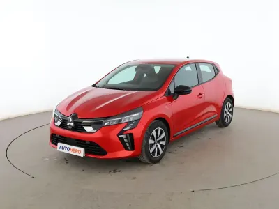 Usado Mitsubishi Colt Plus 90 CV (66 kW) 2025 Rojo Utilitario