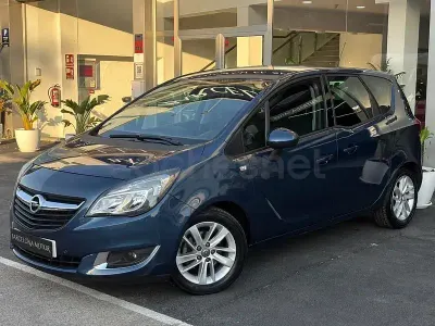 Usado Opel Meriva Excellence 140 CV (102 kW) 2016 Azul Monovolumen