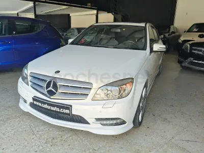Usado Mercedes C220 Avantgarde 170 CV (125 kW) 2010 Blanco Berlina