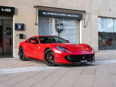Usado Ferrari 812 800 CV (588 kW) 2018 Rojo Coupe