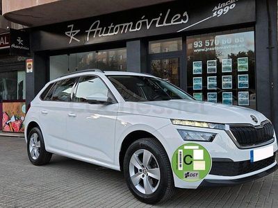 Usado Skoda Kamiq Active 95 CV (69 kW) 2022 Blanco SUV