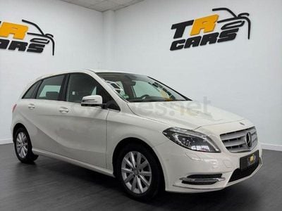 Usado Mercedes B180 109 CV (80 kW) 2014 Blanco Monovolumen