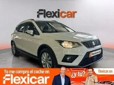 Usado Seat Arona Ecomotive 95 CV (69 kW) 2020 Blanco SUV