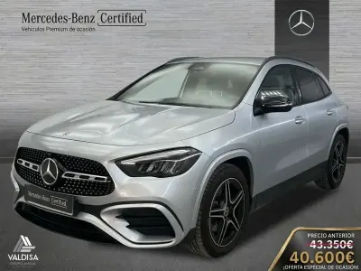 Usado Mercedes GLA200 AMG line 150 CV (110 kW) 2024 Gris / plateado SUV