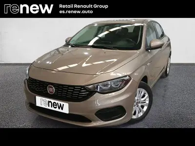 Usado Fiat Tipo Easy 95 HP (69 kW) 2019 Castanho Sedan