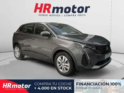 Usado Peugeot 3008 Active 131 CV (96 kW) 2021 Gris SUV