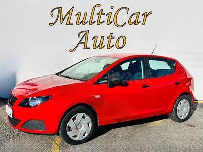 Usado Seat Ibiza Reference 90 CV (66 kW) 2010 Rojo Berlina