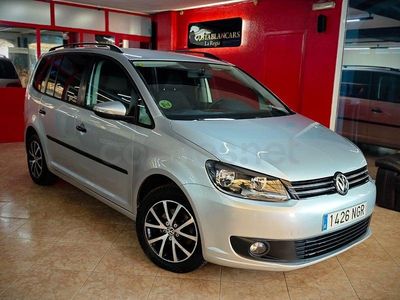 Usado VW Touran Advance 105 CV (77 kW) 2012 Gris / plata Monovolumen