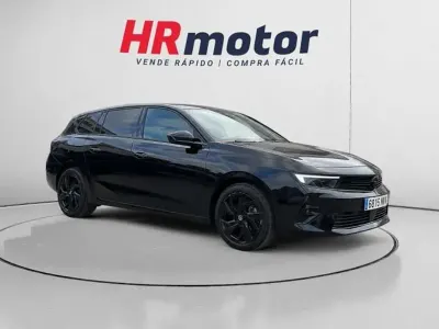 Usado Opel Astra Edition 131 CV (96 kW) 2024 Negro Utilitario