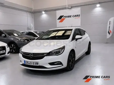 Usado Opel Astra 125 CV (91 kW) 2019 Blanco Berlina